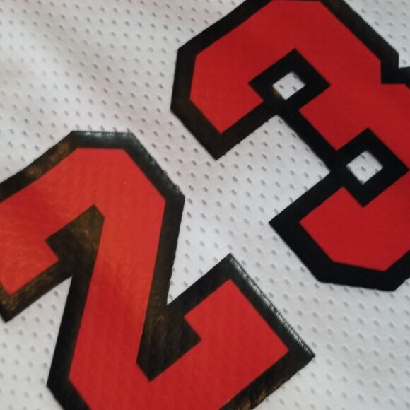 Men's Mitchell & Ness Michael Jordan White Chicago Bulls Rookie Authentic Jersey - Picture 8 of 12
